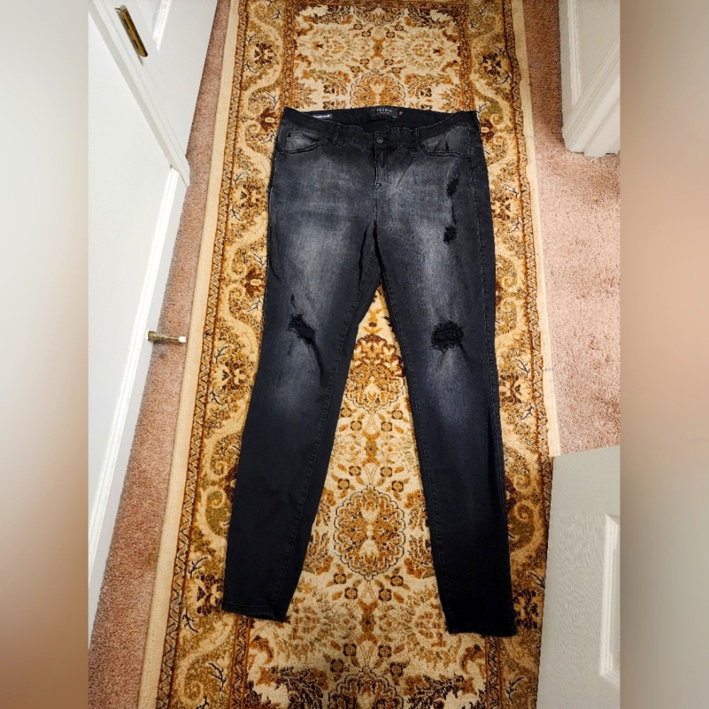 Torrid Bombshell Skinny Distressed Jeans 20Xt
